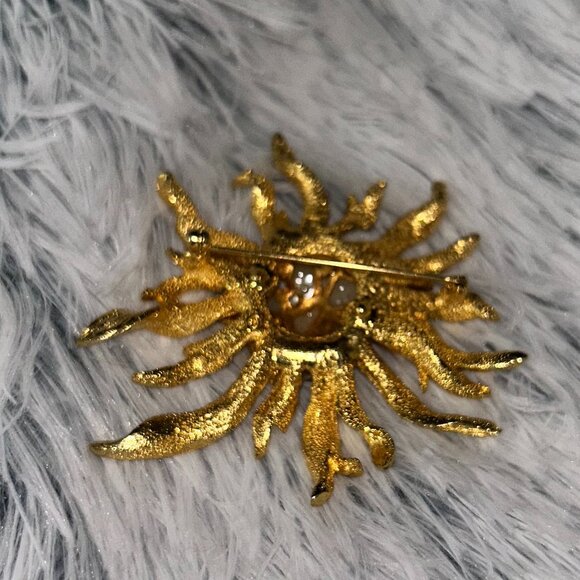 RARE Vintage Marcel Boucher Starburst Flower Baroque Style Pearl Brooch Pin - Picture 5 of 6